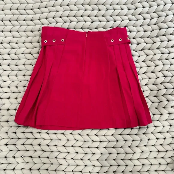 Zara Hot Pink Pleated Mini Skirt with Buckle Details - Picture 3 of 4